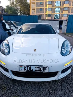 Porsche Panamera 2016 White
