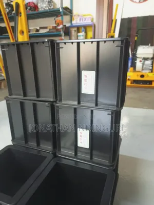 Heavy-duty Plastic Cube Mould