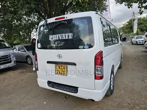 Toyota HiAce 2013 White
