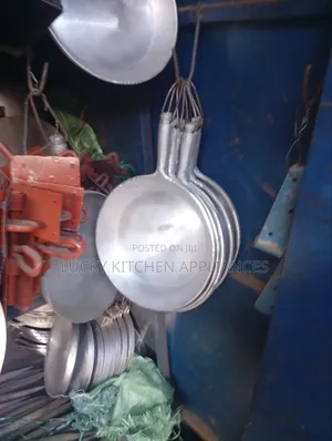 Heavy Duty Cast Eggs Pan.