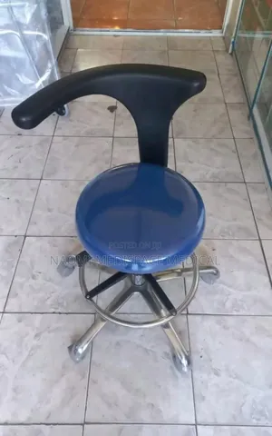Comfortable Doctor's Stool With Backrest/Dental Stool