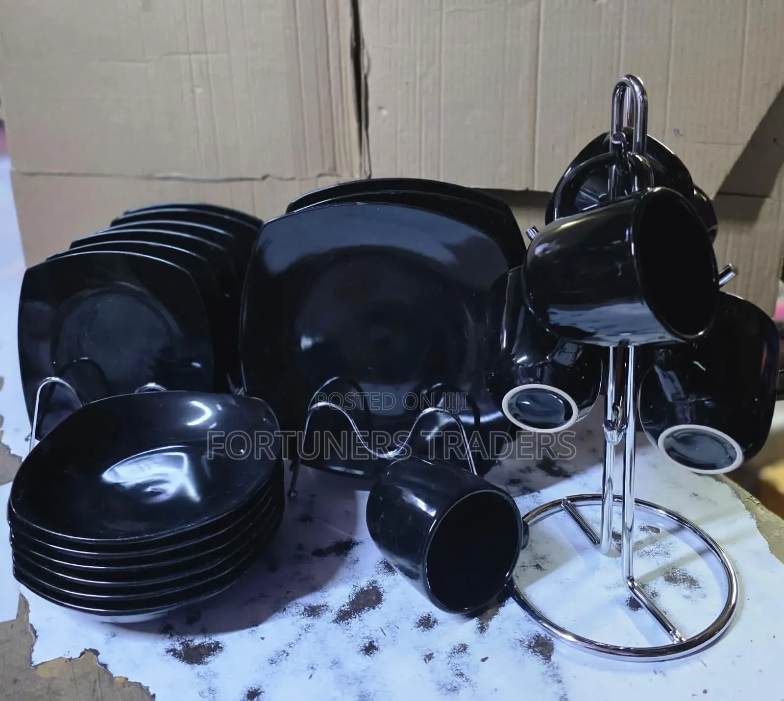 16 Dinner Set