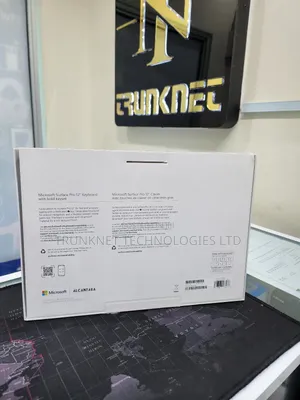 Microsoft Surface Pro12′′ Keyboard With Bold Keyset Detachablebacklit