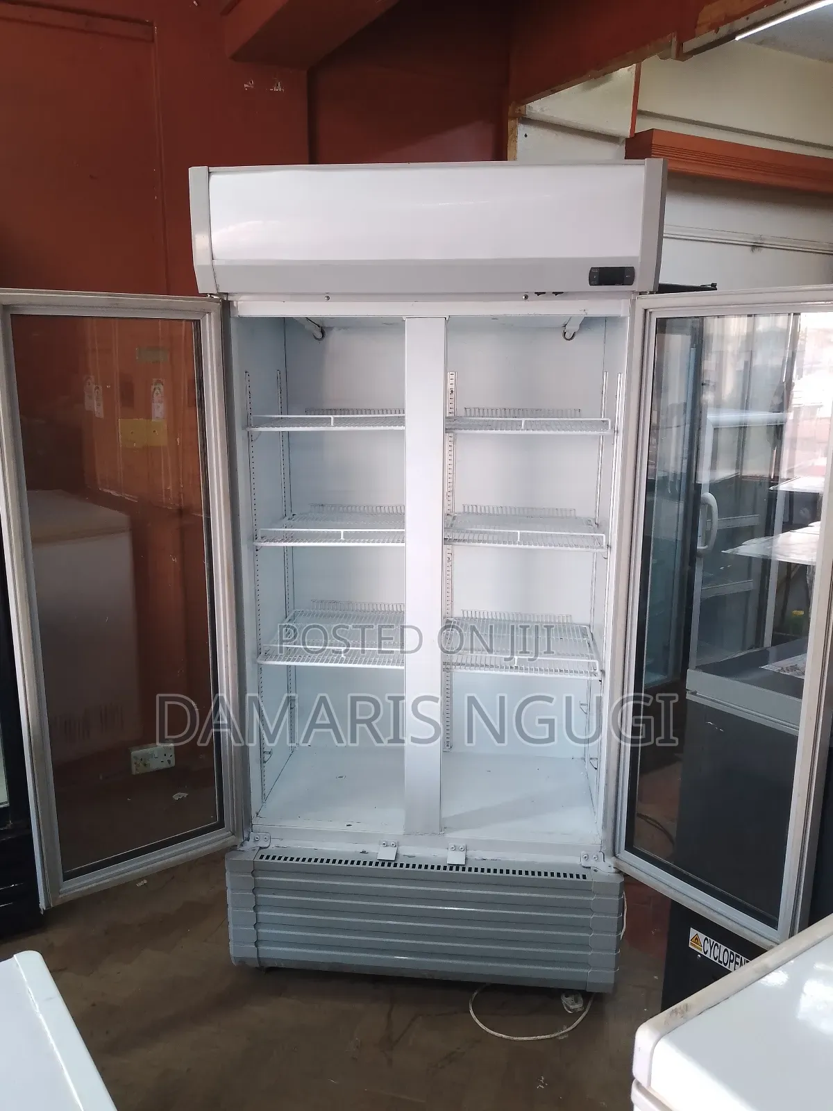 Clean Display Fridge