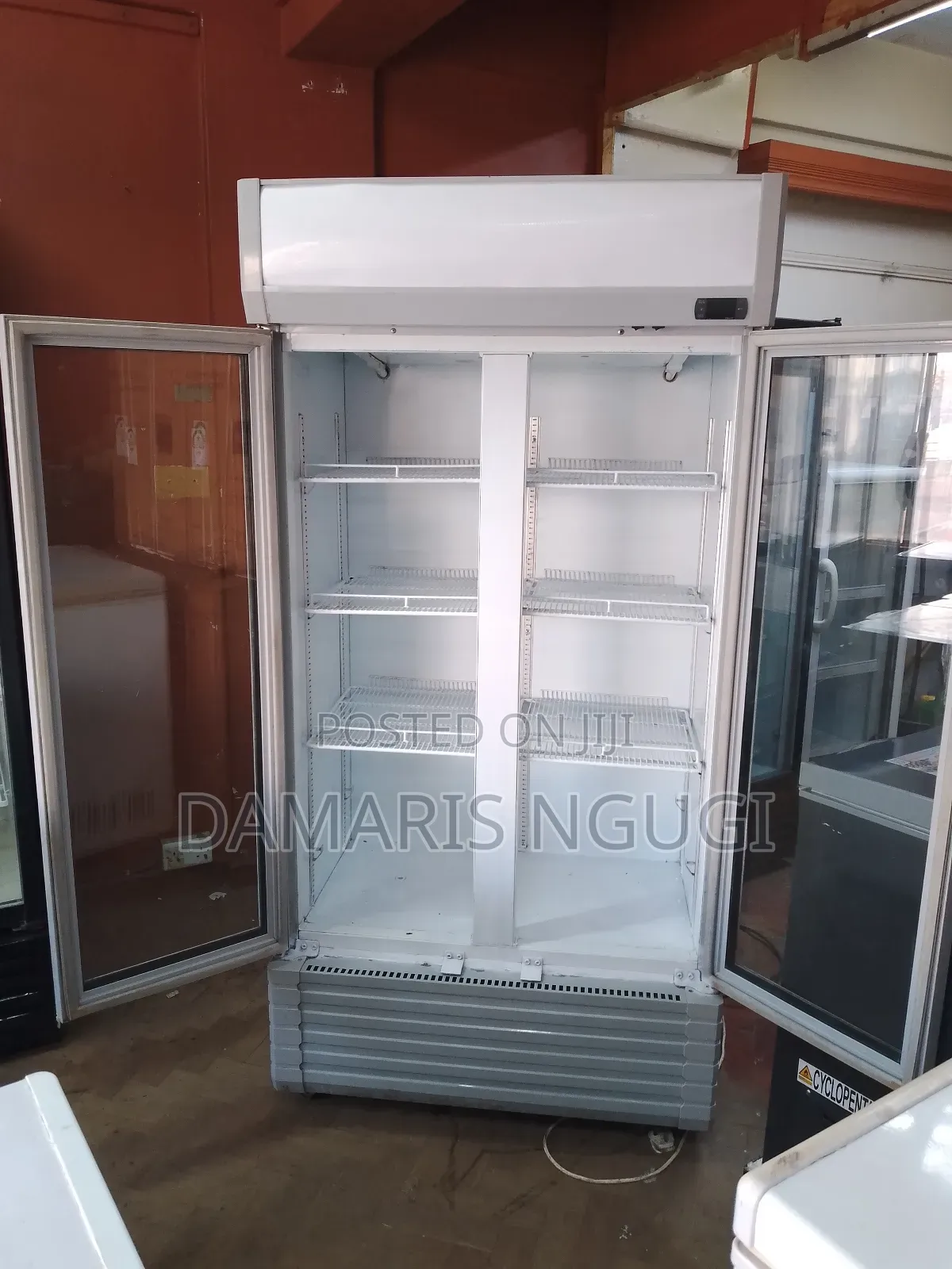 Clean Display Fridge