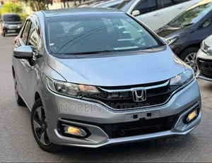 Honda Fit 2018 Silver