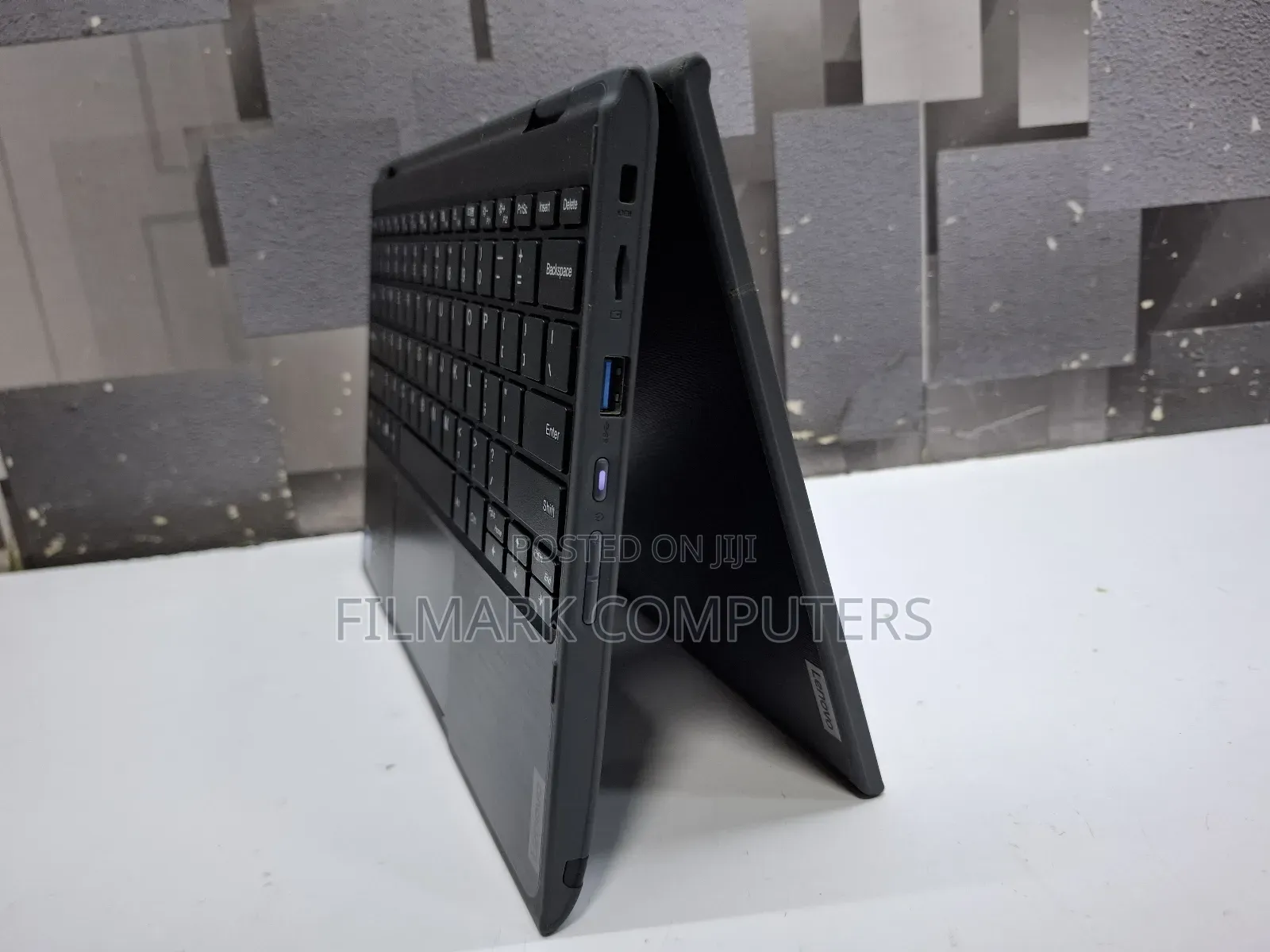 Laptop Lenovo 300e 4GB Intel Celeron SSD 128GB