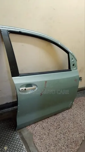 Front Door Toyota Passo Kgc35