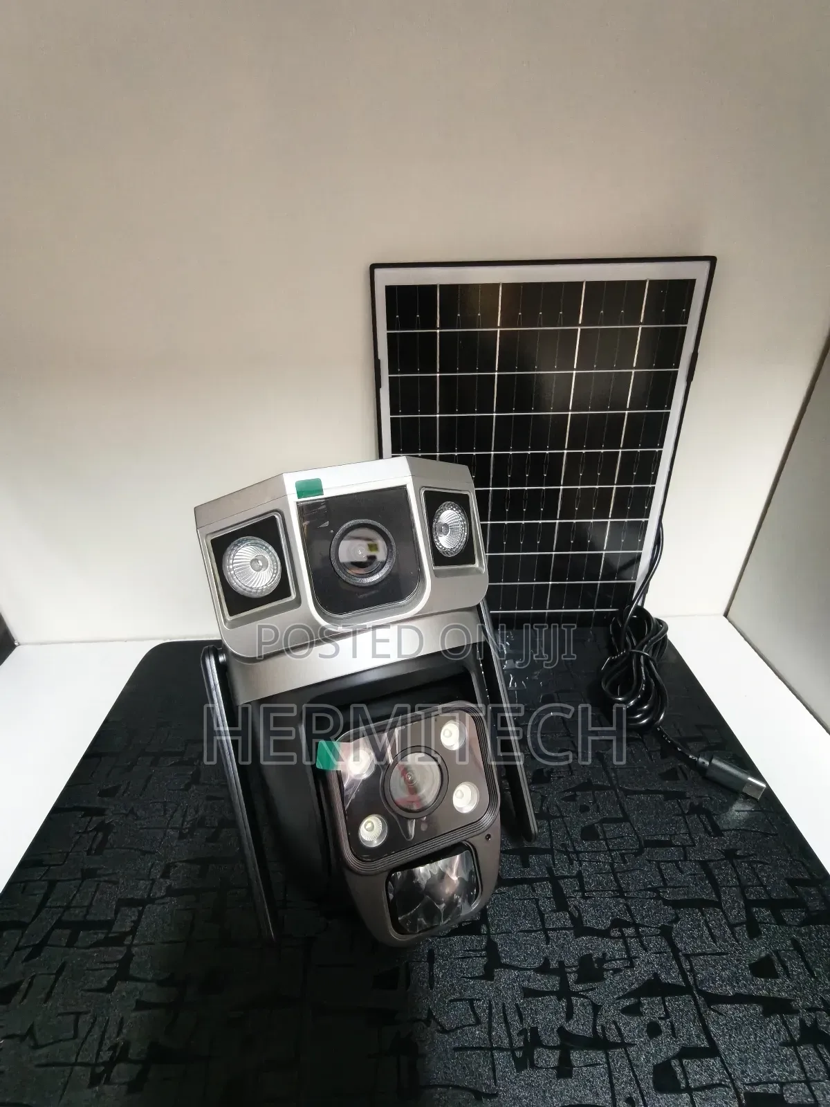 Dual View Dual Lens 4g Solar Powered