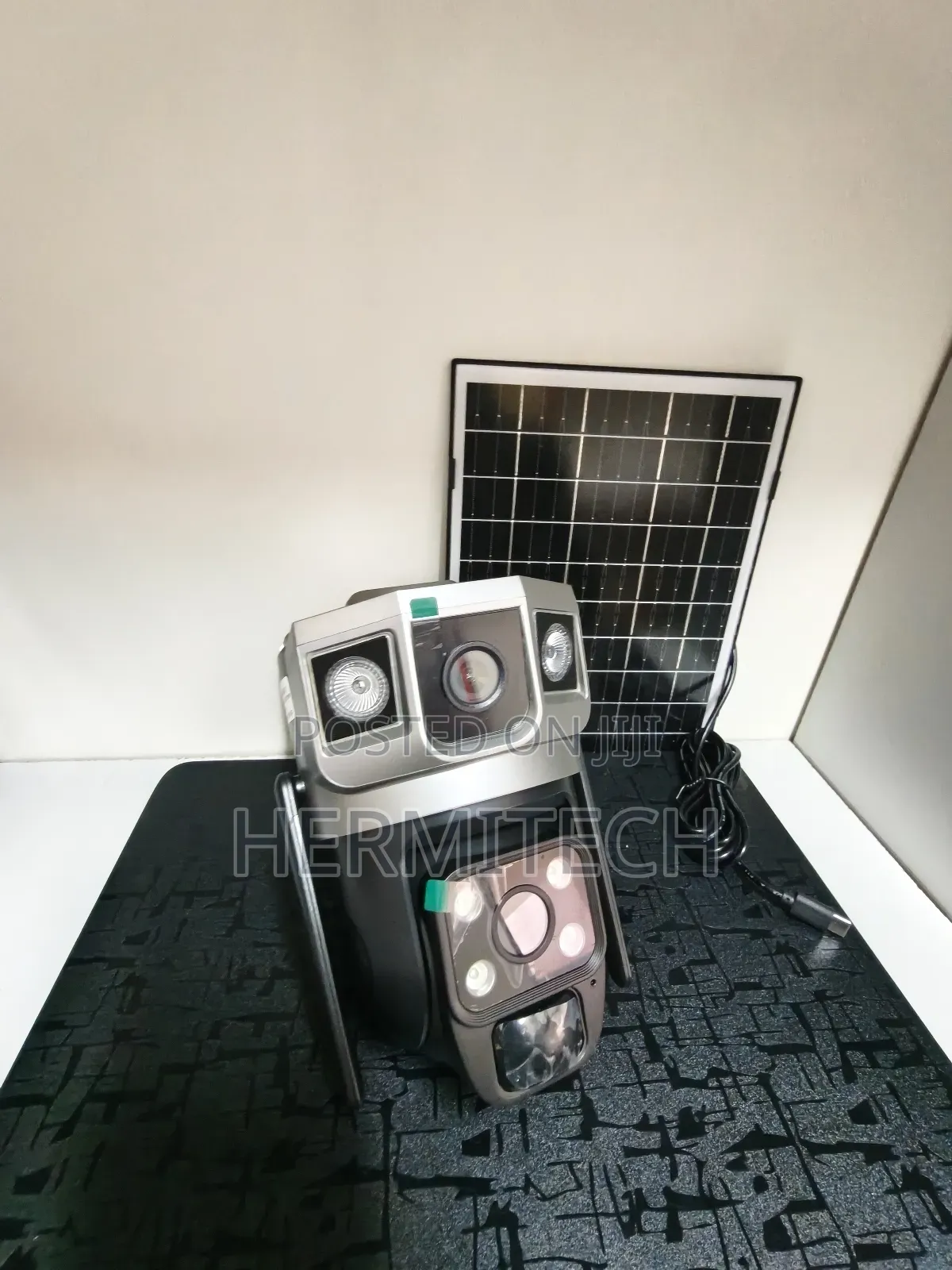 Dual View Dual Lens 4g Solar Powered