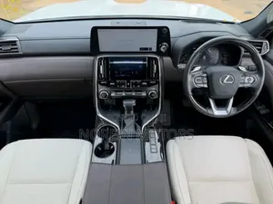 Lexus LX 2020 Pearl