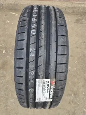 235 /55 R19 Yokohama Tyres (Japan) Highway.