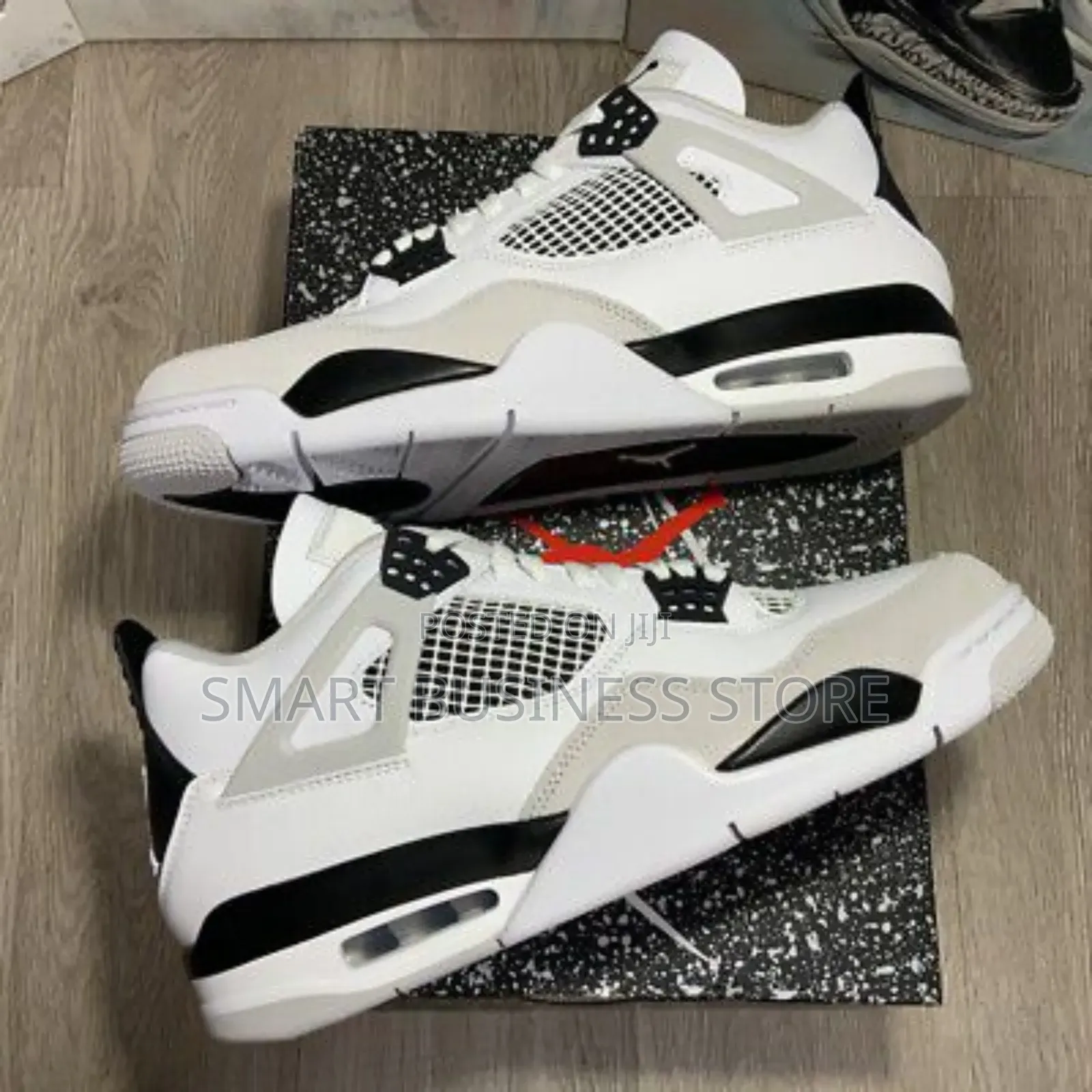 Unisex Jordan 4 Sneakers, J4