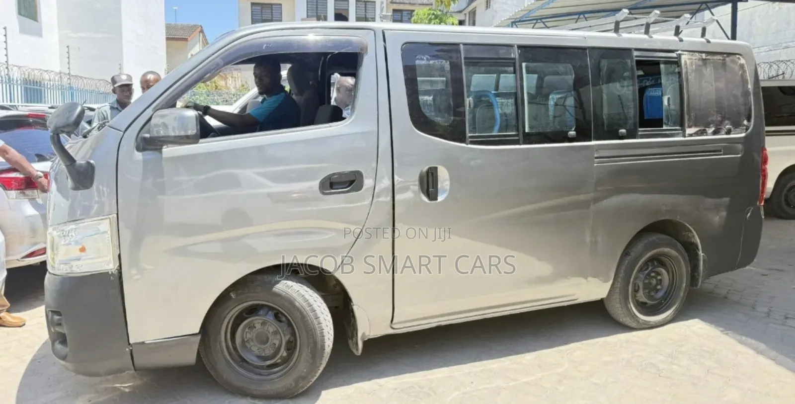 Nissan Caravan (Urvan) 2017 Grey