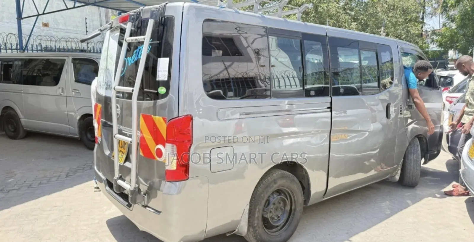 Nissan Caravan (Urvan) 2017 Grey