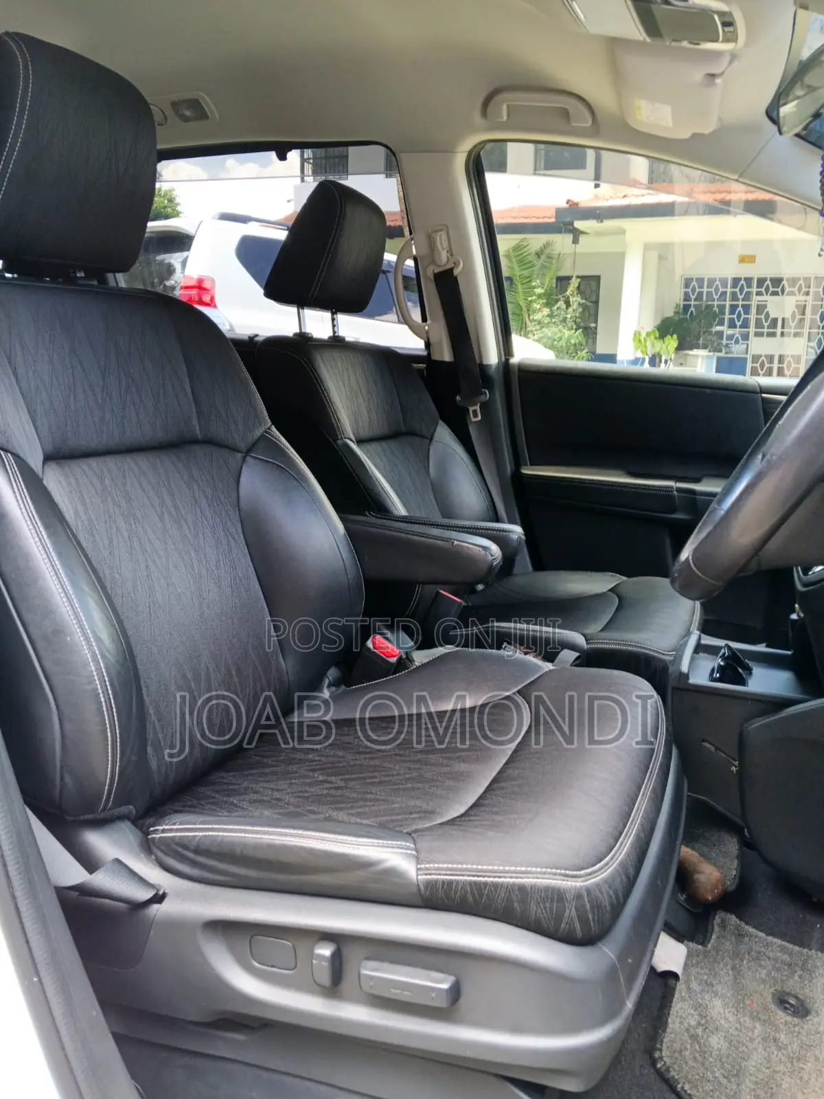 Honda Odyssey 2.0 Hybrid (7 seater) 2017 White