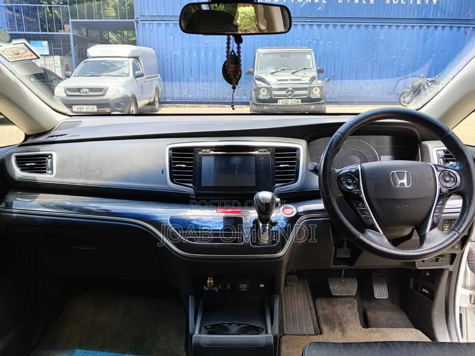 Honda Odyssey 2.0 Hybrid (7 seater) 2017 White