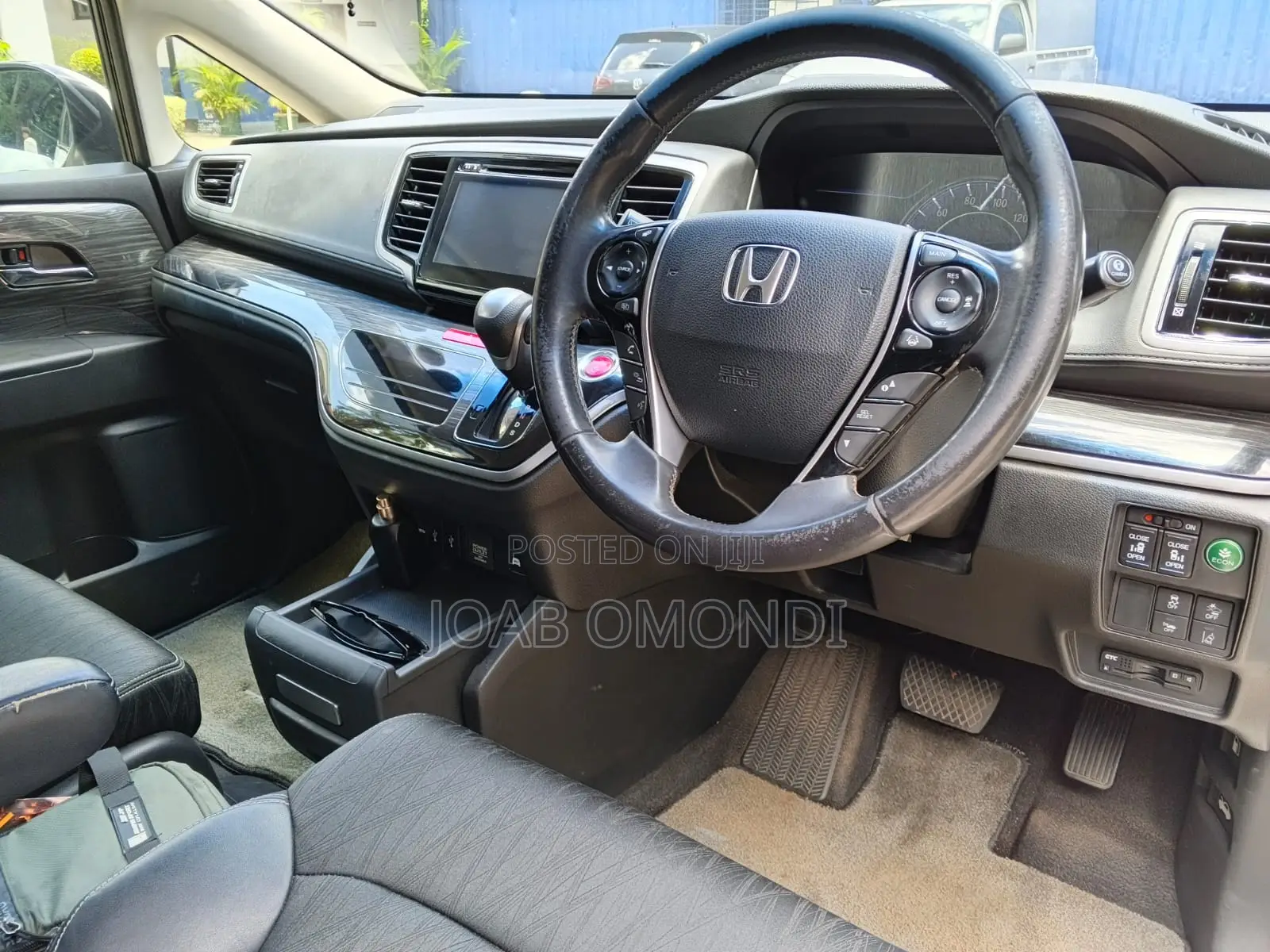 Honda Odyssey 2.0 Hybrid (7 seater) 2017 White