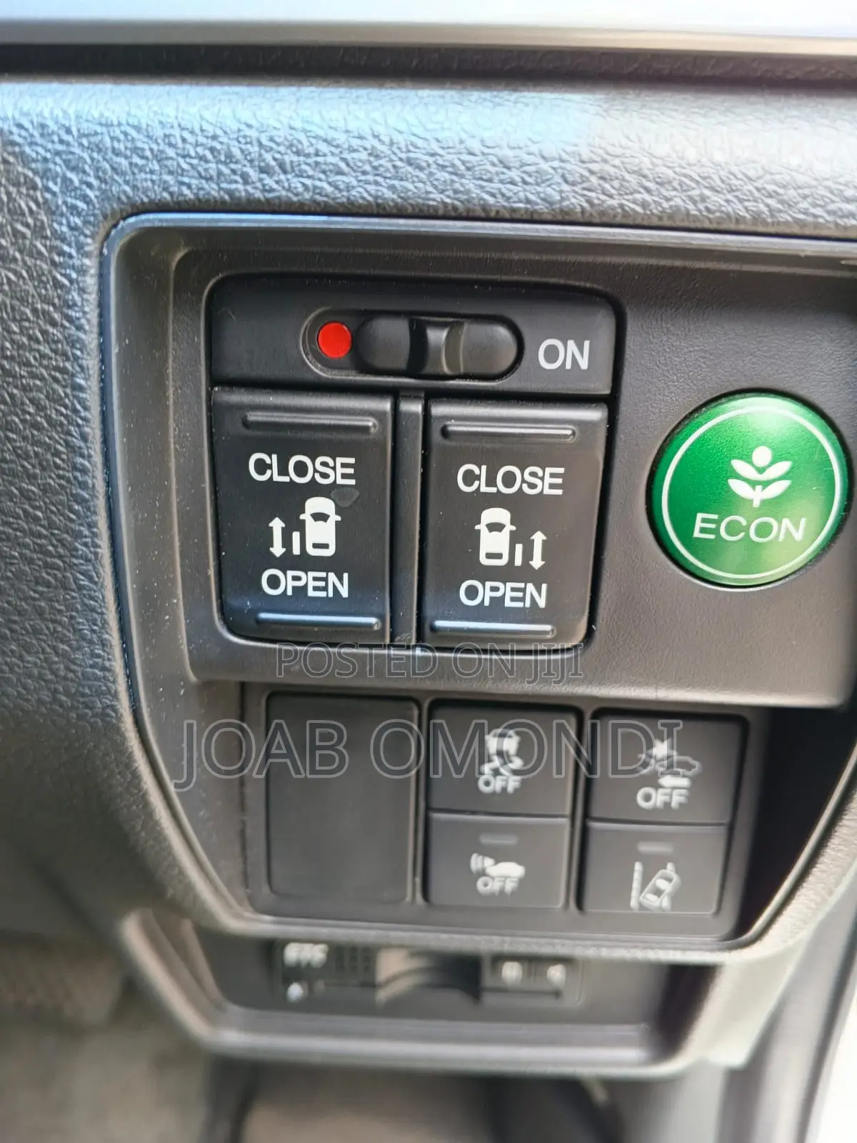 Honda Odyssey 2.0 Hybrid (7 seater) 2017 White