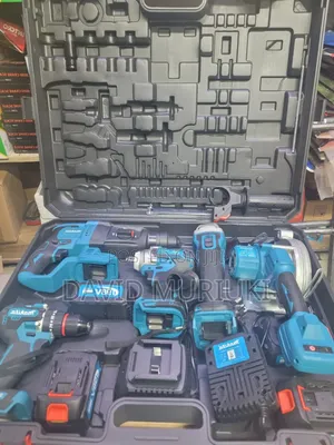 5 in 1 Makita Drill Set