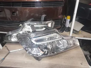 Honda Stepwagon Headlights