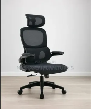 Ergonomic Mesh Chair With Lumbar Support – Breathable Comfort