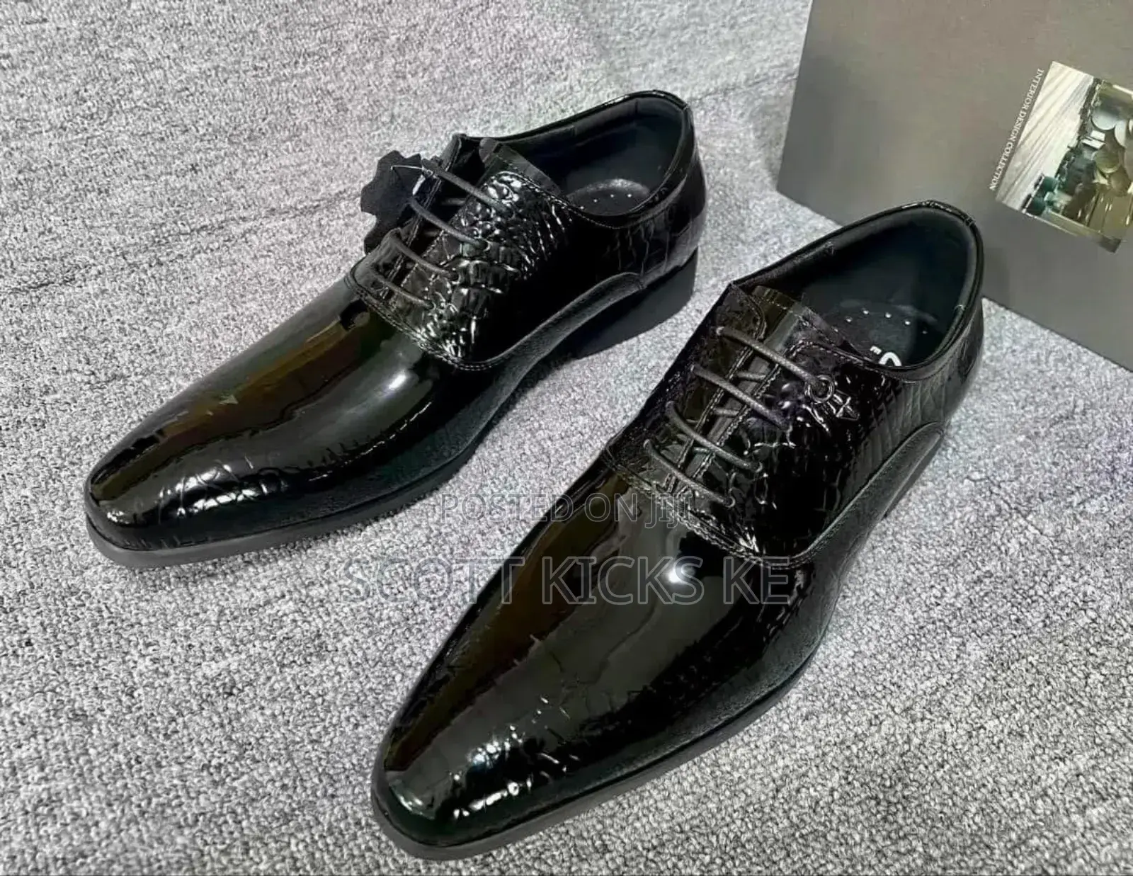 Clarks Leather Officials