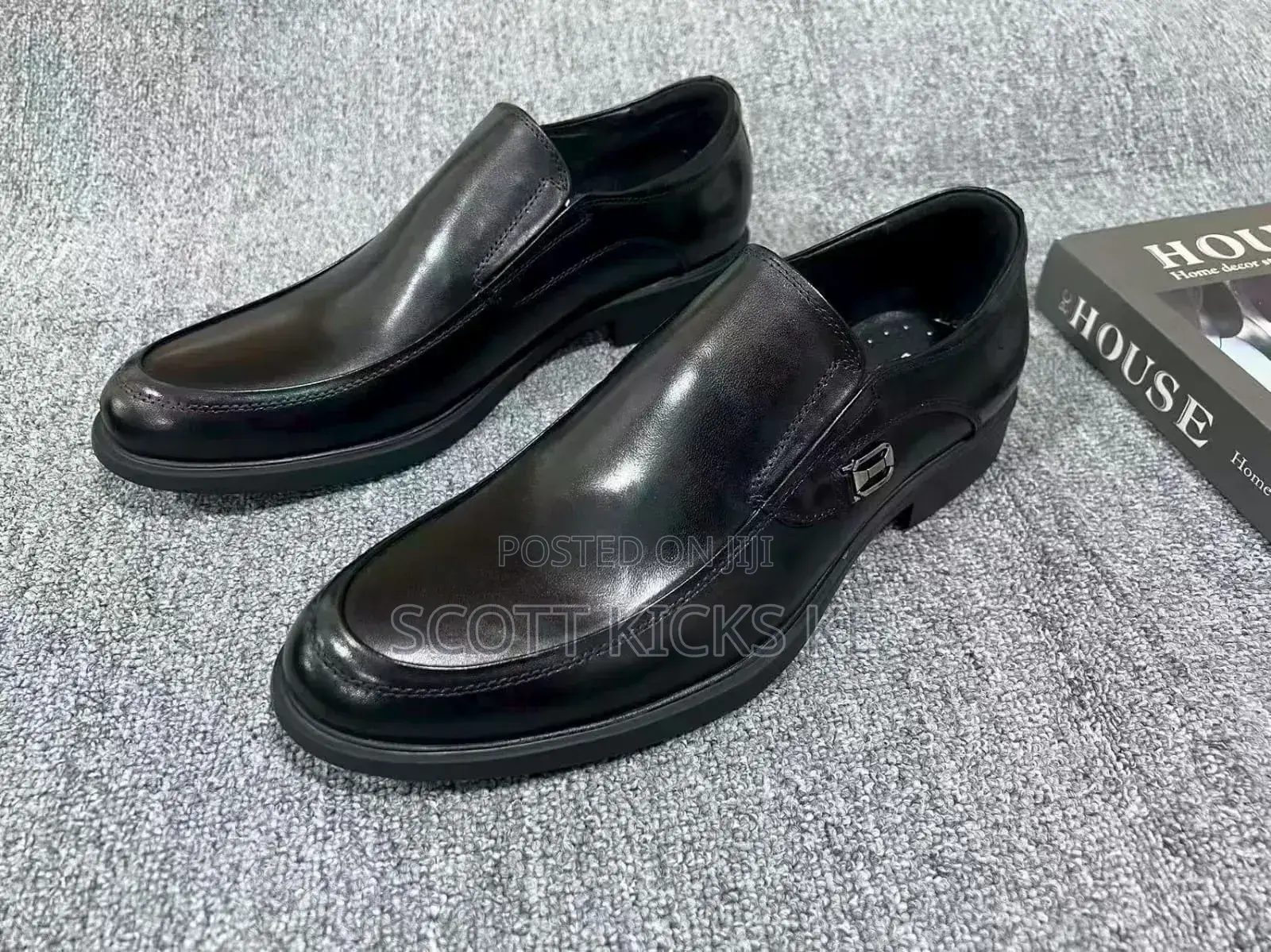 Clarks Leather Officials