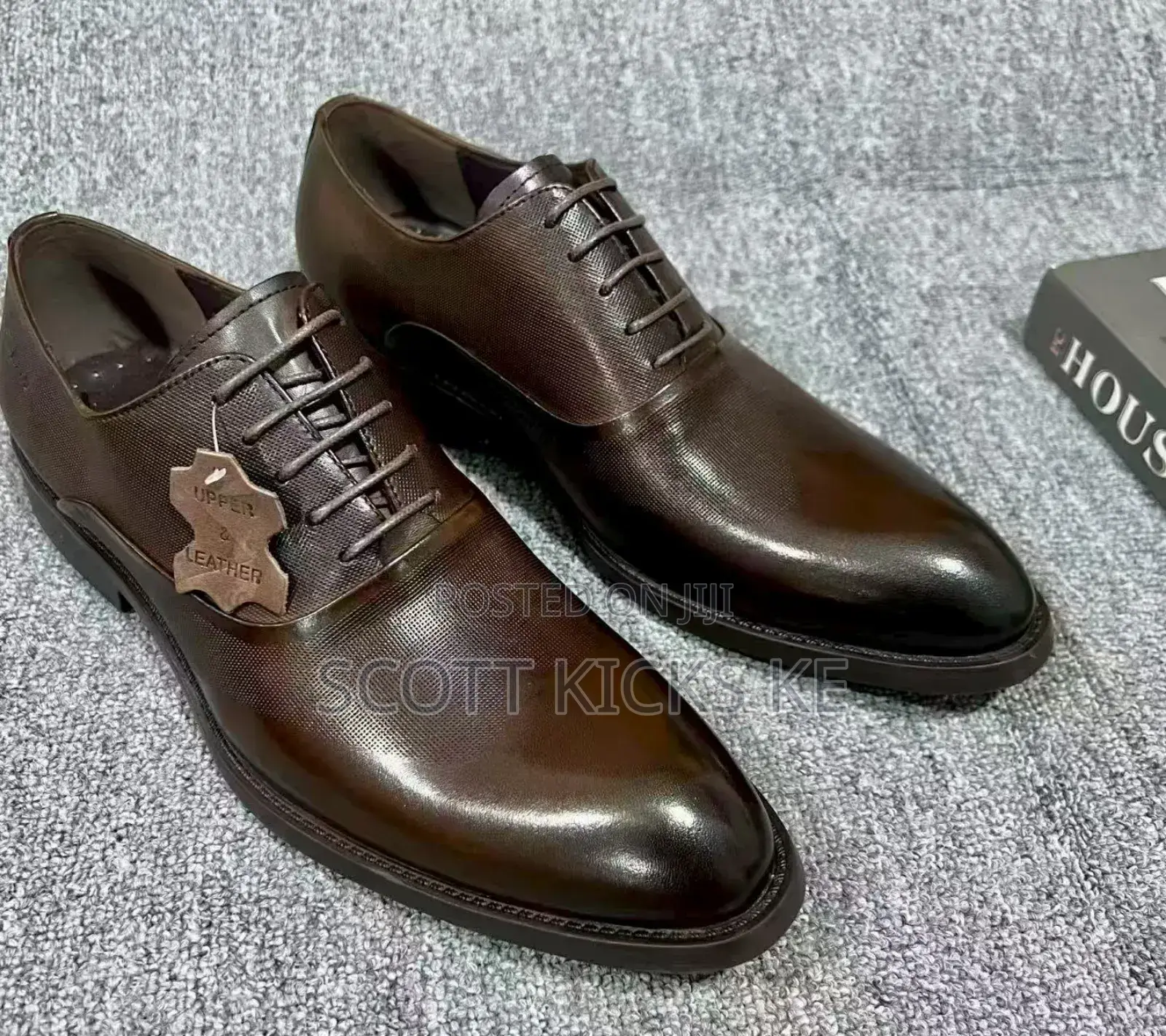 Clarks Leather Officials