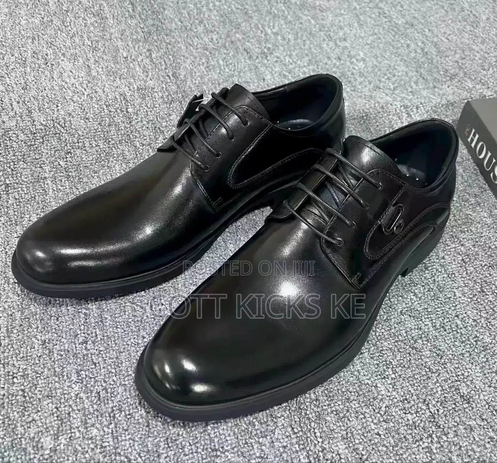 Clarks Leather Officials