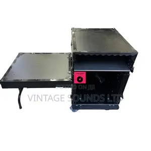 Heavy-Duty 10u Rack Case – 21" Deep for Power Amps