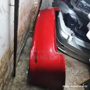 Toyota Ipsum Model 2005/2006 Back Bumper, Clean Ex Japan Motor Parts