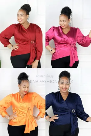 Ladies Best Top With Fashion