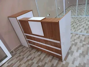 Modern Office Receptionist Waiting Desk