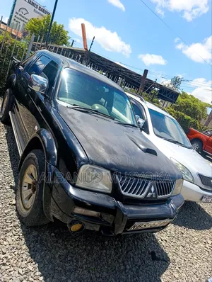 Mitsubishi L200 2004 Black