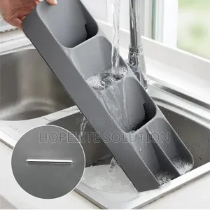 Compact Cutlery Holder