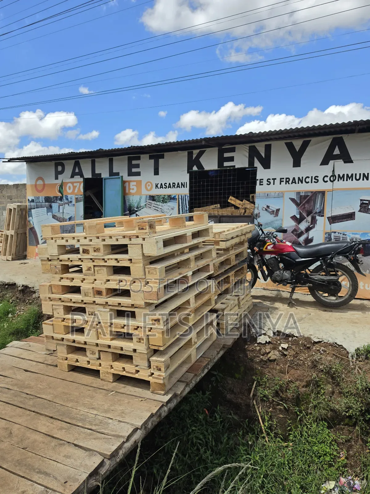 Pallets Imported - Wooden