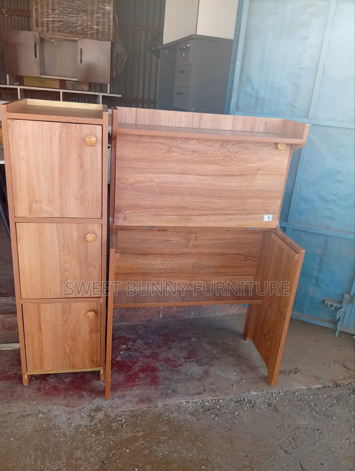 Foldable Study Table