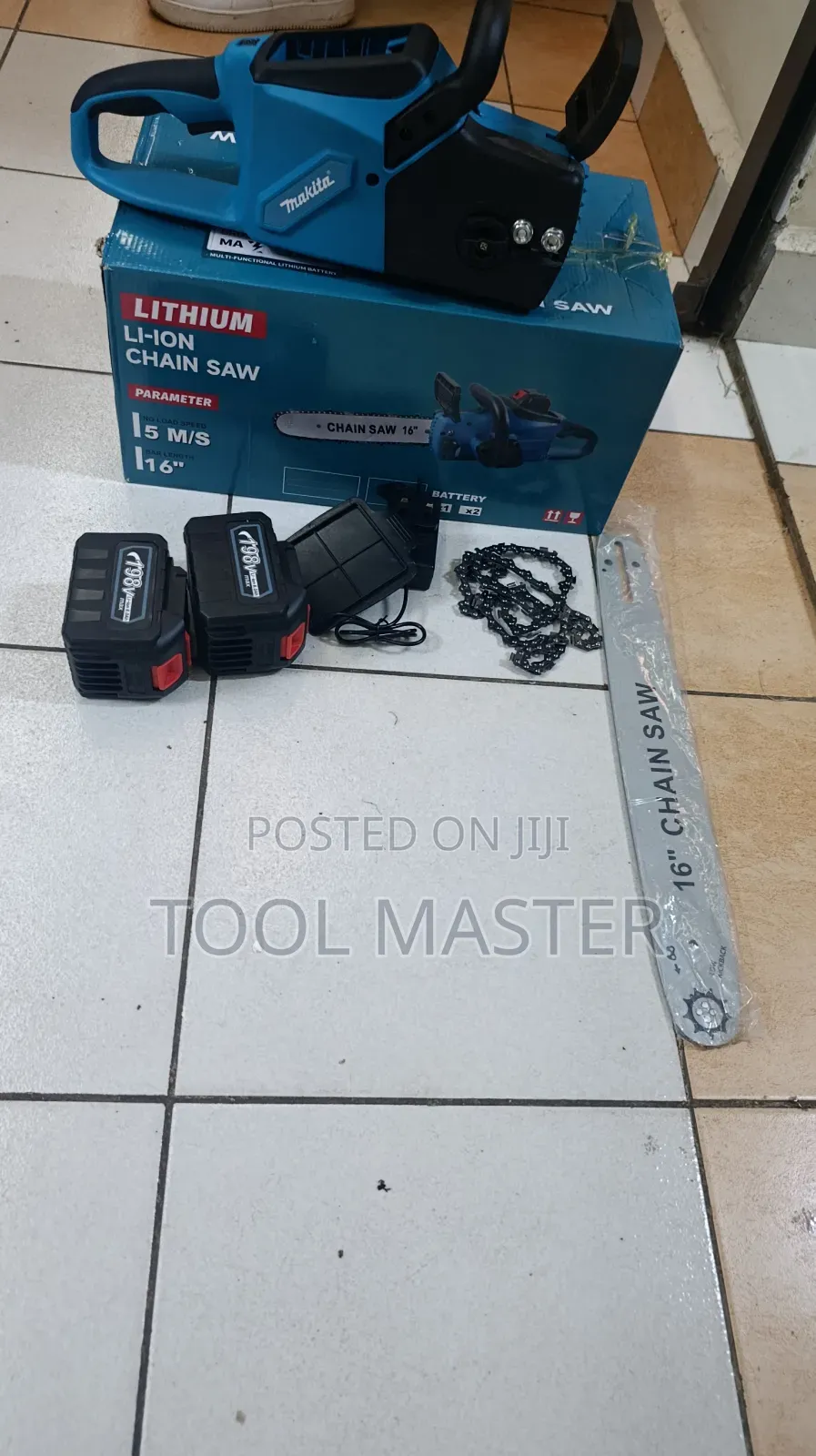 16" Makita Cordless Chainsaw/ Rechargeble 16" Chainsaw