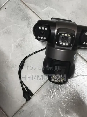 Close Up Coverage With Triple Lens 4g Electric Model CCTV Ethernet