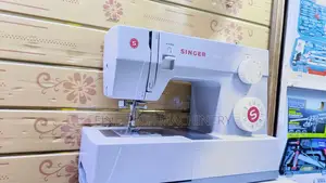 Singer Heavy Duty Sewing Machine