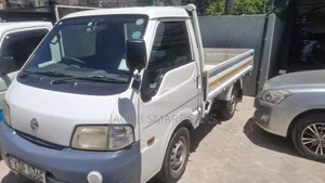 Truck Nissan Vannet