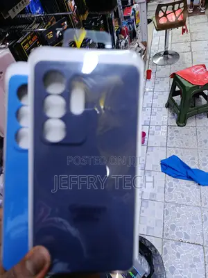 Cuzmigo Samsung Galaxy S25 Ultra Liquid Silicone With Cloth Lining