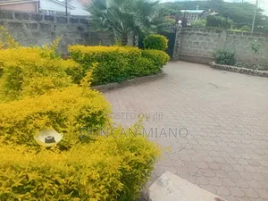3bdrm Bungalow in Junction Kiserian for rent