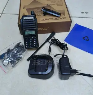 Baofeng Uv-82 Walkie Talkie Radio Call Rechaergable Uv82 Baofeng