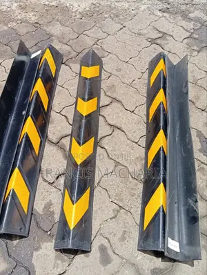 Parking Pillarrubber Conner Guards