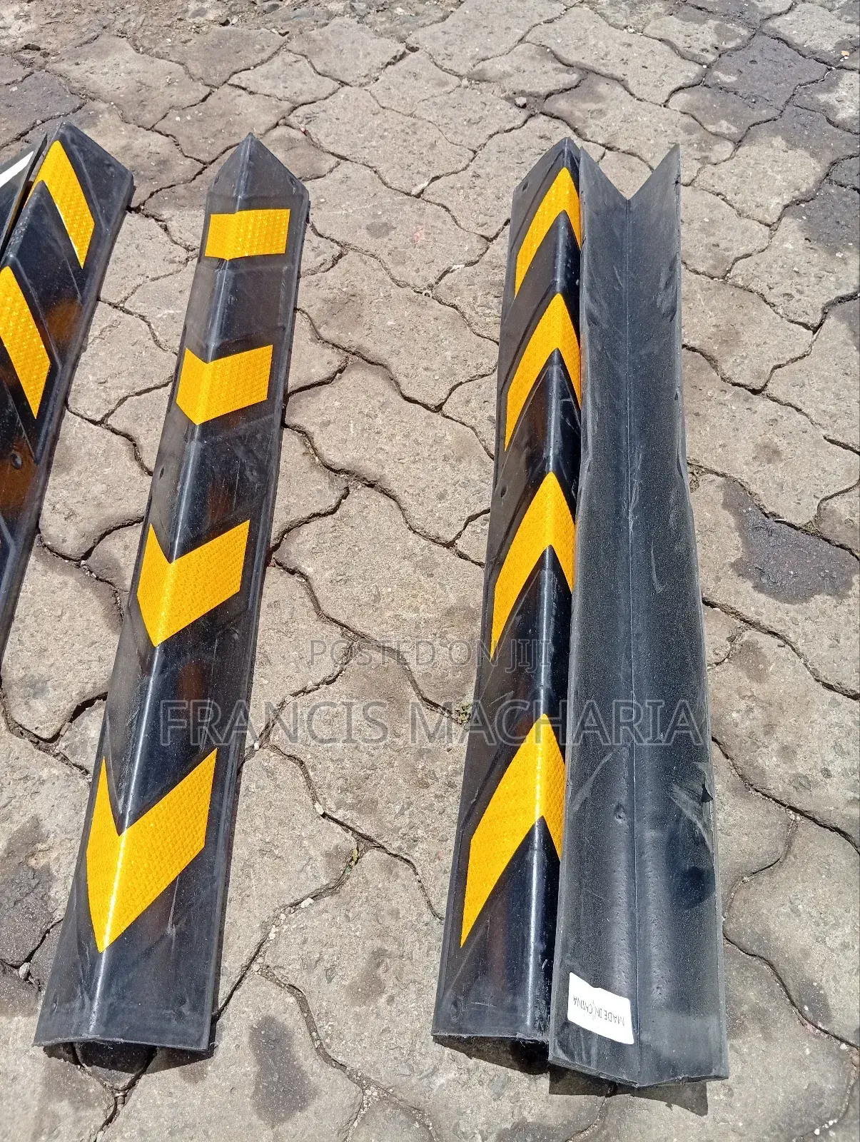 Reflective Rubber Conner Guard