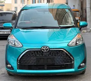 Toyota Sienta 2019 Green