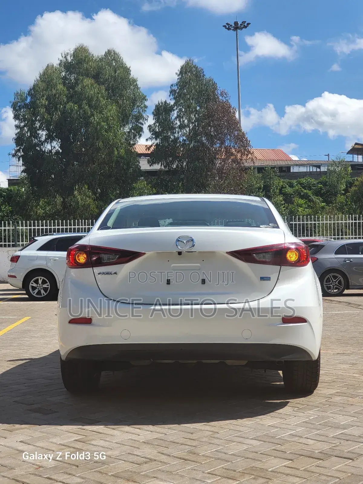 Mazda Axela 2018 White