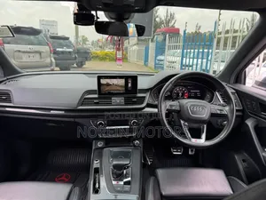 Audi Q5 2018 Pearl